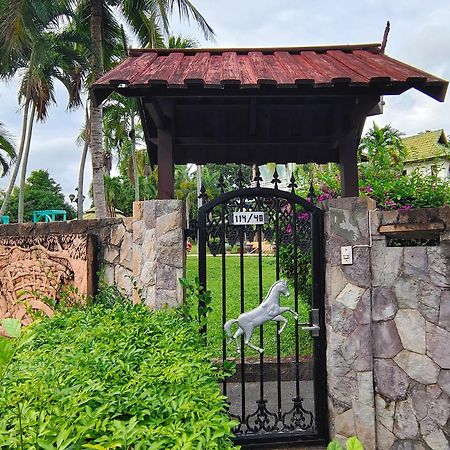 Phoenix Golf 10 Badroom Pool Villa Ban Huai Yai Exterior photo