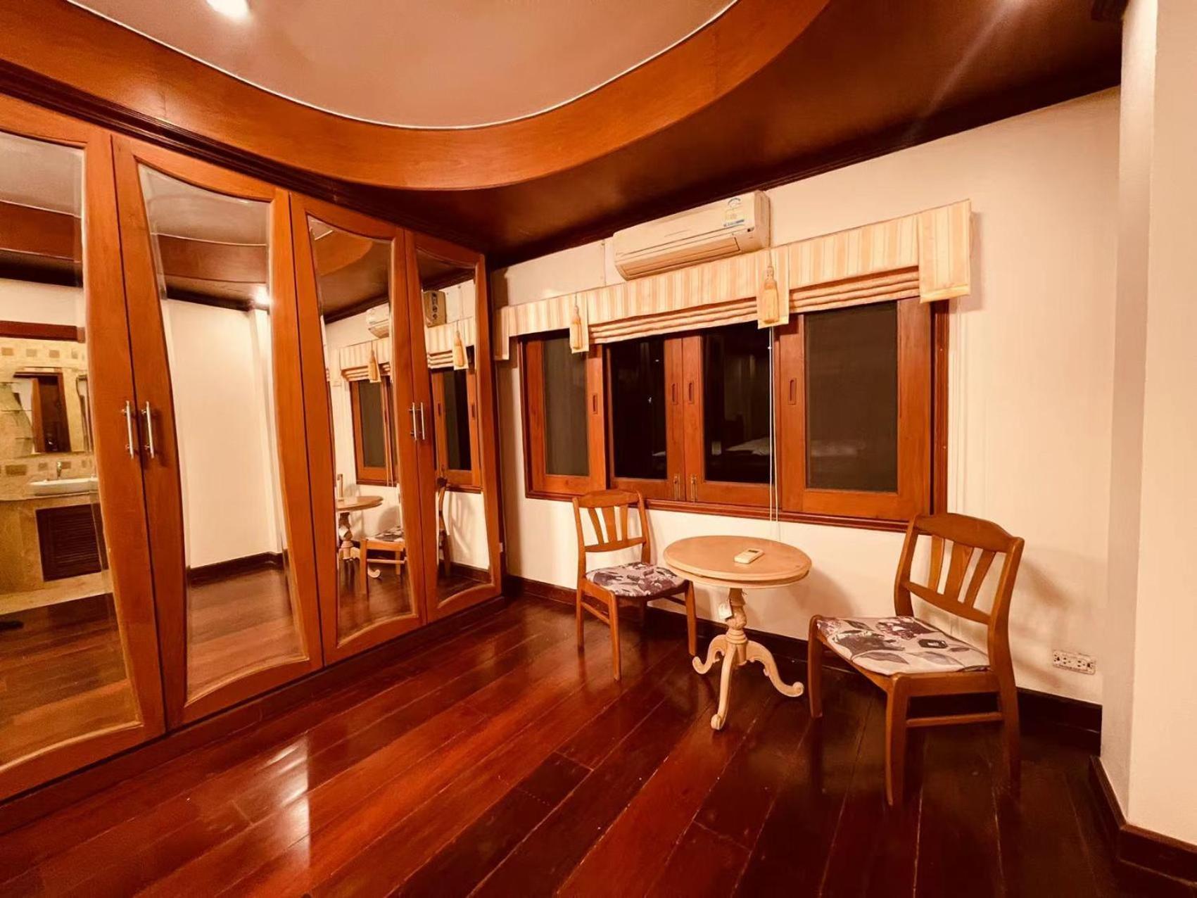 Phoenix Golf 10 Badroom Pool Villa Ban Huai Yai Exterior photo