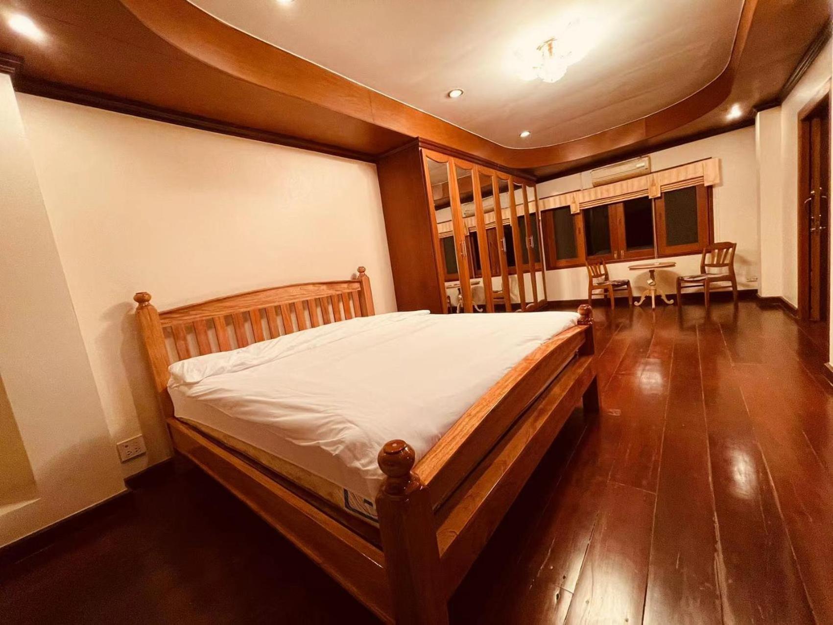 Phoenix Golf 10 Badroom Pool Villa Ban Huai Yai Exterior photo
